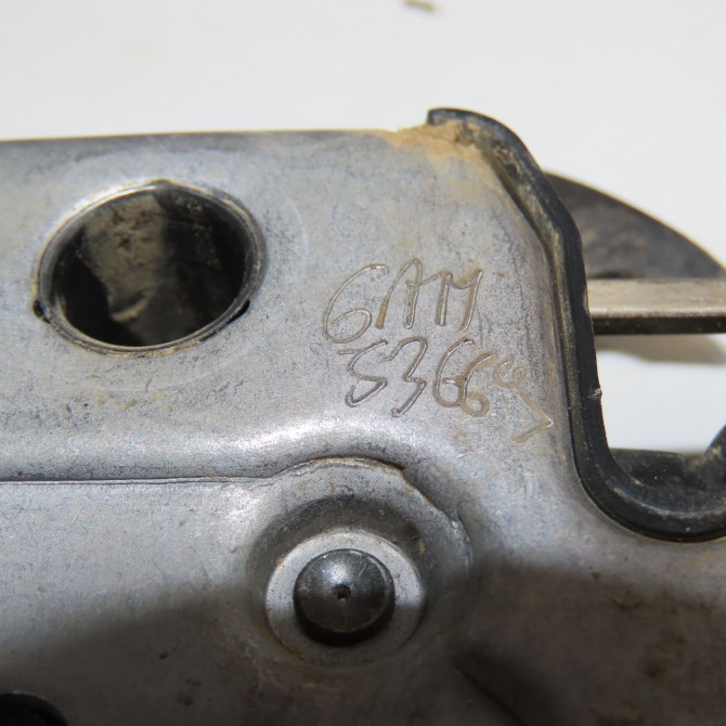 Serrure capot occasion VOLKSWAGEN 146 Phase 1 04-1995->04-1999 2.0 TDI 177ch 7C0823509A 4