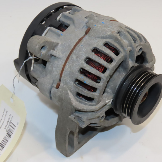Alternateur occasion RENAULT TWINGO II Phase 1 06-2007->11-2011 1.2i 16v 75ch 8200718724 1