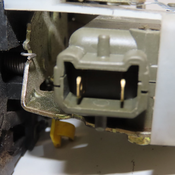 Serrure porte arg occasion RENAULT CLIO II Phase 2 06-2001->07-2006 1.5 DCI 80ch 7701469940 3