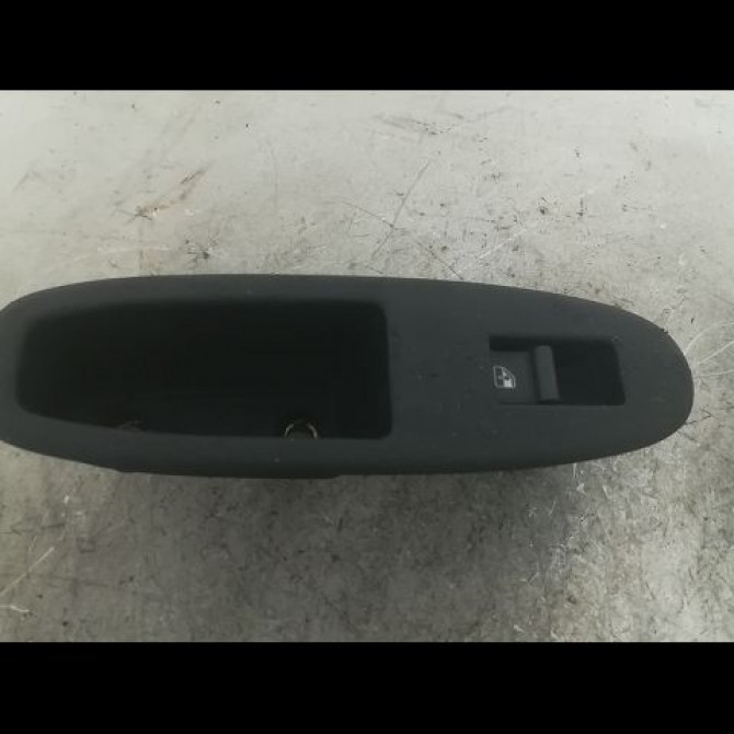 Commande leve-glace porte arrière gauche occasion ALFA ROMEO 159 Phase 1 09-2005->05-2013 1.9 JTDm 150ch 71744265 2