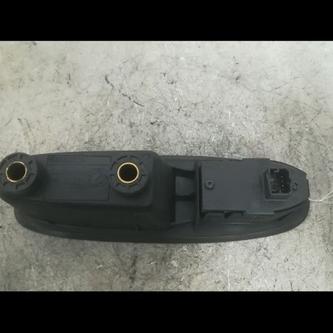 Commande leve-glace porte arrière gauche occasion ALFA ROMEO 159 Phase 1 09-2005->05-2013 1.9 JTDm 150ch 71744265 3