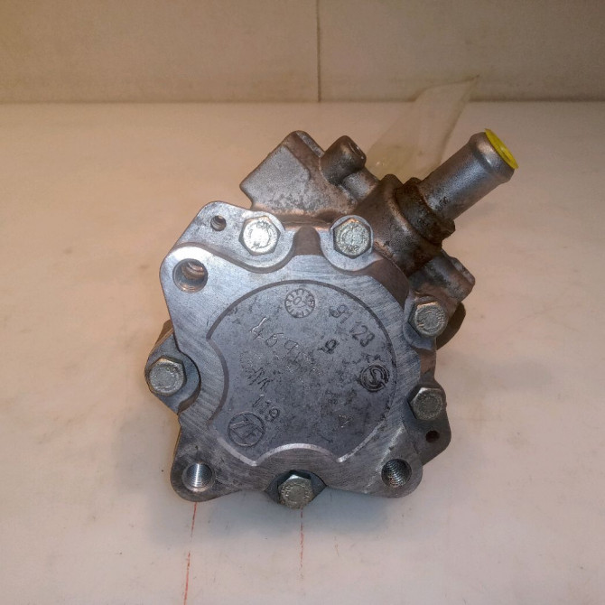 Pompe direction assistee occasion AUDI A4 II Phase 2 09-2004->04-2008 1.9 TDI 115ch 8E0145155N 2