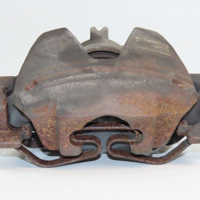 Etrier de frein avant droit occasion CITROEN 146 Phase 1 04-1995->04-1999 2.0 BLUEHDI 180ch 1613260180 2