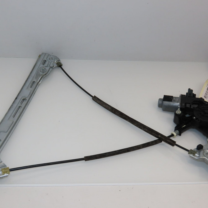 Mecanisme + moteur lève-glace avant droit occasion RENAULT MEGANE IV Phase 1 12-2015->... 1.5 DCi 115ch 807208314R 1