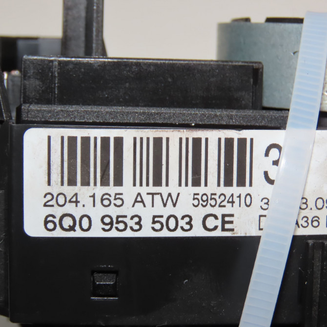 Bloc commodos occasion VOLKSWAGEN POLO IV Phase 2 05-2005->09-2009 1.4 TDI 70ch 6Q0953513D9B9 5