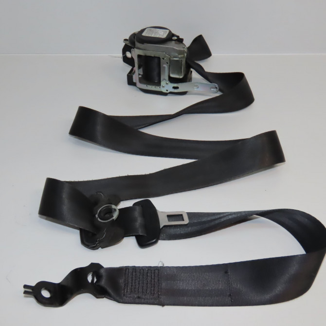 Ceinture avant gauche occasion VOLKSWAGEN POLO IV Phase 2 05-2005->09-2009 1.4 TDI 70ch 6Q4857705HRAA 1
