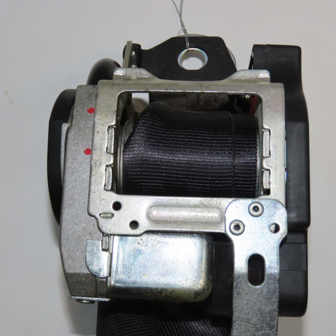 Ceinture avant droite occasion VOLKSWAGEN POLO IV Phase 2 05-2005->09-2009 1.4 TDI 70ch 6Q4857706HRAA 2