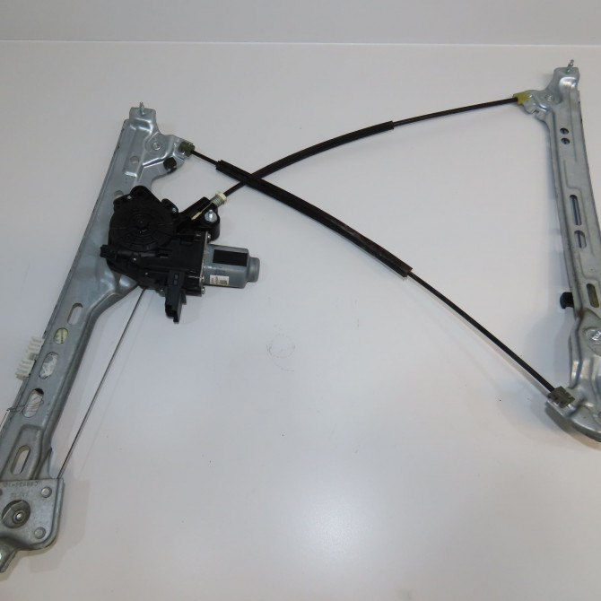 Mecanisme + moteur lève-glace avant droit occasion RENAULT MEGANE IV Phase 1 12-2015->... 1.5 DCI 8v 110ch 807208314R 1