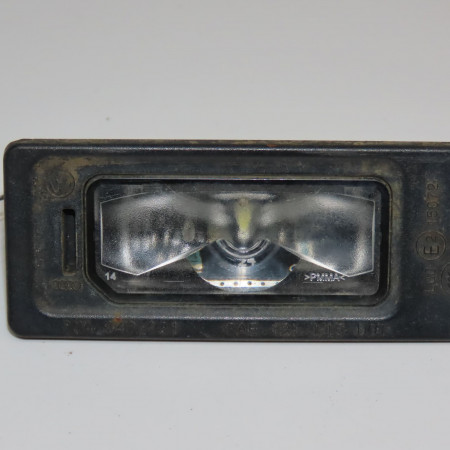 Eclaireur plaque de police g occasion VOLKSWAGEN TOURAN III Phase 1 06-2015->... 5NA943021