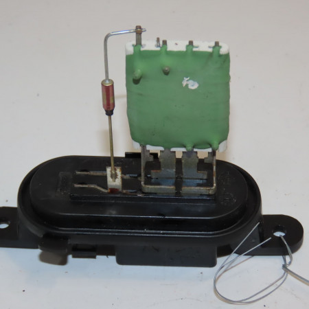 <span class="tt">Resistance de chauffage occasion  </span><span class="designation"> </span>