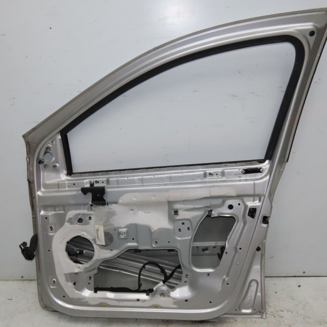 Porte avant droite occasion RENAULT CLIO III phase 2 ESTATE 03-2009->12-2014 7751479113 2