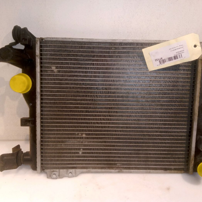 Radiateur occasion HYUNDAI GETZ Phase 1 09-2002->11-2005 1.1i 253101C200 1