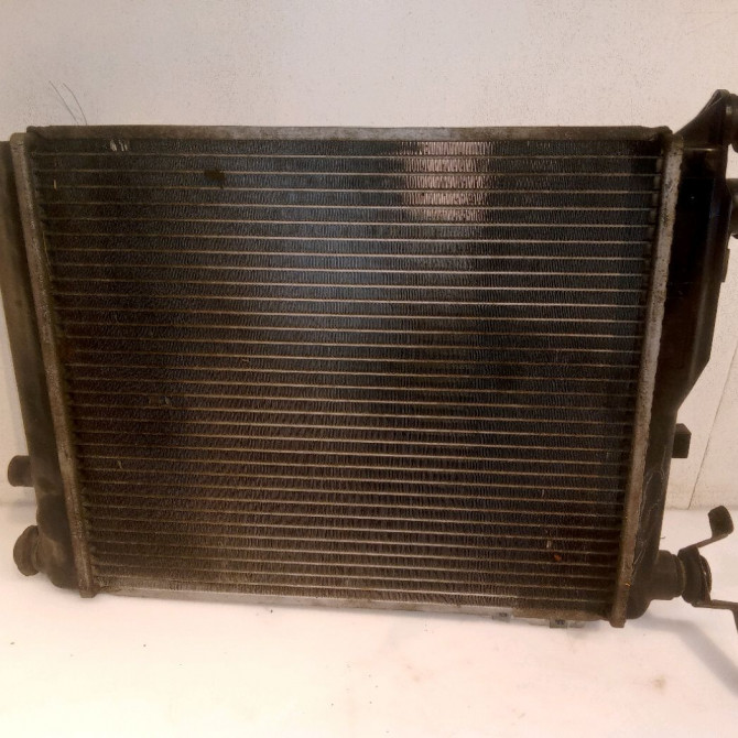 Radiateur occasion HYUNDAI GETZ Phase 1 09-2002->11-2005 1.1i 253101C200 2