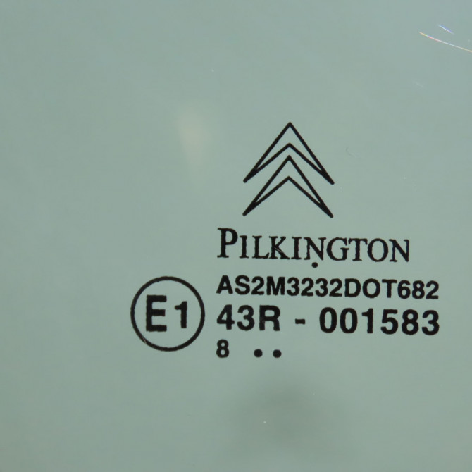 Glace porte av d occasion CITROEN C3 I Phase 2 10-2005->12-2010 1.4 HDi 70ch 9202A2 2