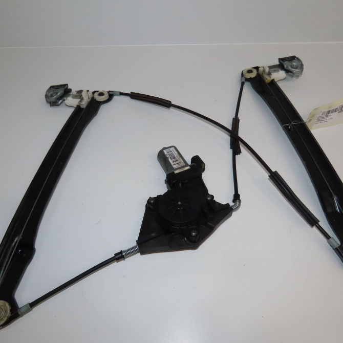 Mecanisme+moteur leve-glace avg occasion ALFA ROMEO 159 Phase 1 04-1995->04-1999 1.9 JTDm 120ch 71740175 1