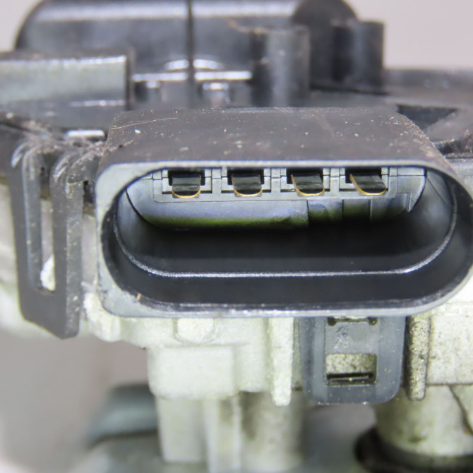 Moteur essuie-glace avant occasion ALFA ROMEO 159 Phase 1 04-1995->04-1999 1.9 JTDm 120ch 77363796 3