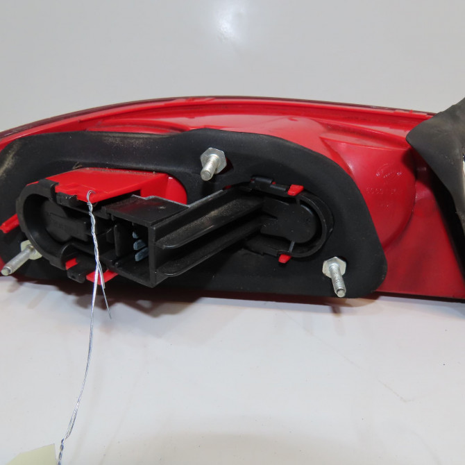 Feu arrière droit occasion ALFA ROMEO 159 Phase 1 04-1995->04-1999 1.9 JTDm 120ch 50504818 2