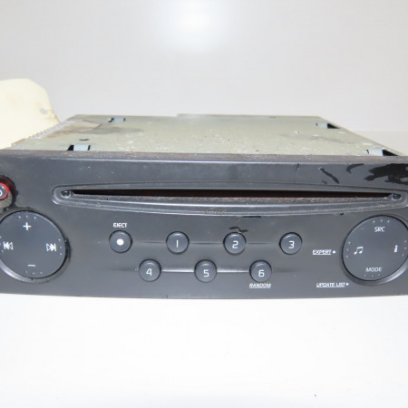 Autoradio occasion RENAULT CLIO CAMPUS II Phase 2 07-2009->12-2012 1.2i 16v 75ch 7711368303