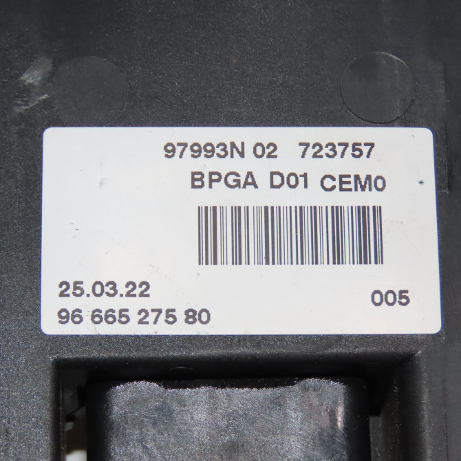 Platine fusible av occasion  9807028580 4