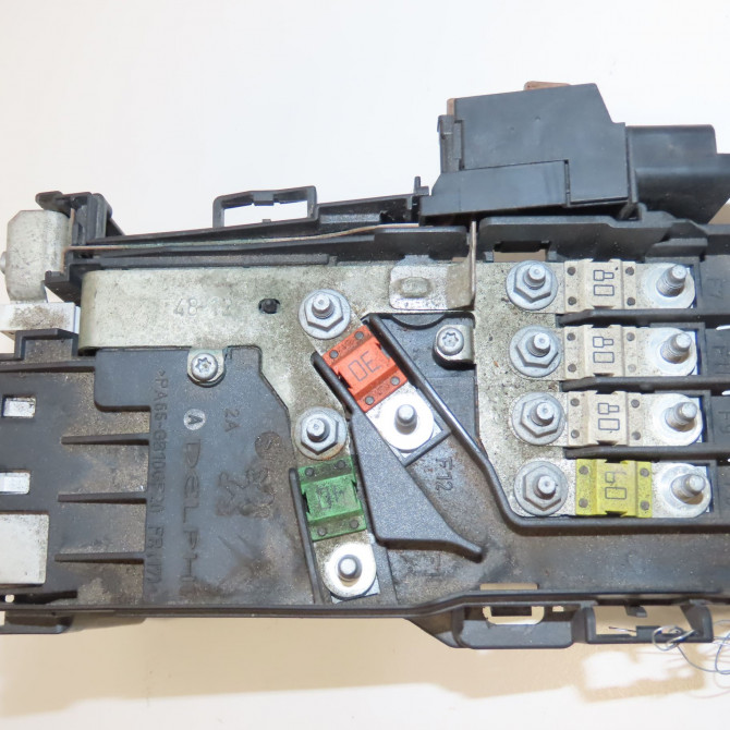 Platine fusible av occasion PEUGEOT 5008 I Phase 1 11-2009->12-2013 1.6 HDI 112ch 9807028580 3