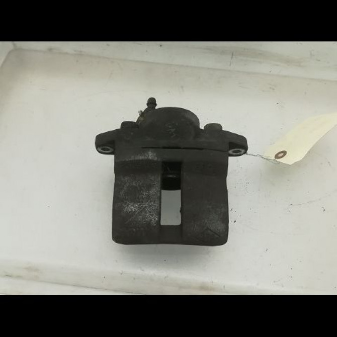 Etrier de frein avant droit occasion RENAULT TWINGO II Phase 1 06-2007->11-2011 1.2i 16v 75ch 7701207959 1