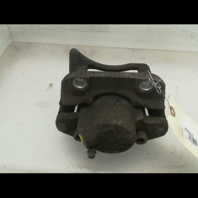 Etrier de frein avant droit occasion RENAULT TWINGO II Phase 2 12-2011->12-2014 1.5 DCI 75ch 7701207959 2