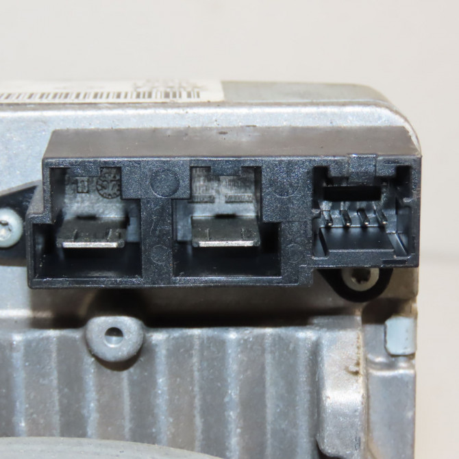 Colonne de direction assistee occasion RENAULT CLIO III Phase 1 09-2005->03-2009 1.2i 16v 75ch 8200937929 4