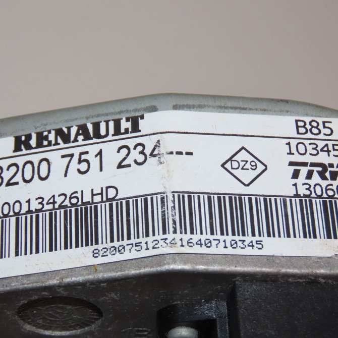 Colonne de direction assistee occasion RENAULT CLIO III Phase 1 09-2005->03-2009 1.2i 16v 75ch 8200937929 5