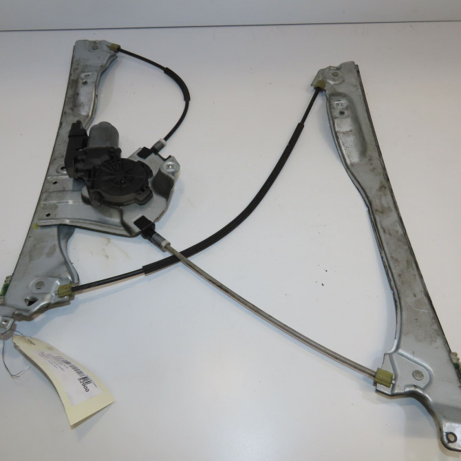 Mecanisme+moteur leve-glace avg occasion RENAULT CLIO III Phase 2 03-2009->12-2014 1.5 DCI 75ch 8200843592 2