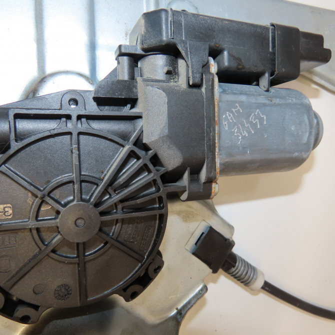 Mecanisme+moteur leve-glace avg occasion RENAULT CLIO III Phase 2 03-2009->12-2014 1.5 DCI 75ch 8200843592 3