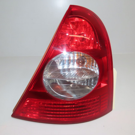 Feu arrière droit occasion RENAULT CLIO CAMPUS II Phase 2 07-2009->12-2012 1.2i 16v 75ch 8200917487