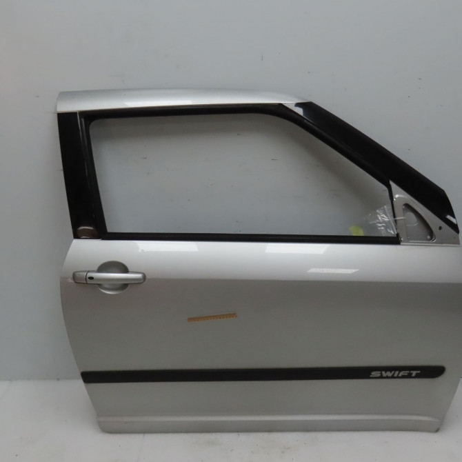 Porte avant droite occasion SUZUKI SWIFT III Phase 1 03-2005->09-2011 1.3 VVT 6800162K00 1