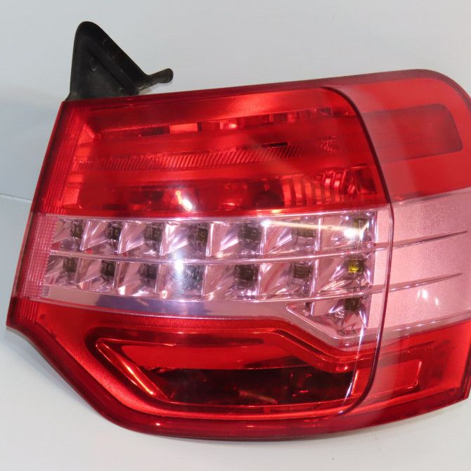 Feu arrière droit occasion CITROEN C5 II Phase 1 04-2008->... 2.0 HDi 140ch 6350EW 1
