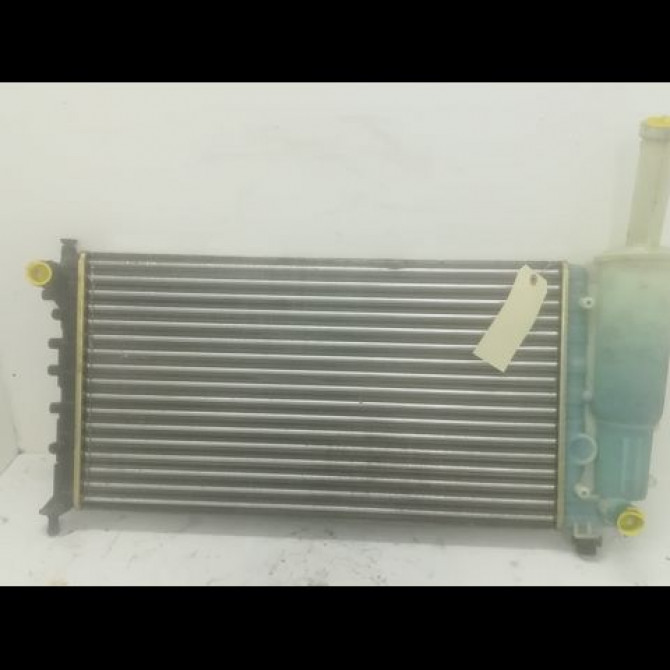 Radiateur occasion FIAT PUNTO II Phase 2 05-2003->10-2009 1.2i 60ch 51724183 1