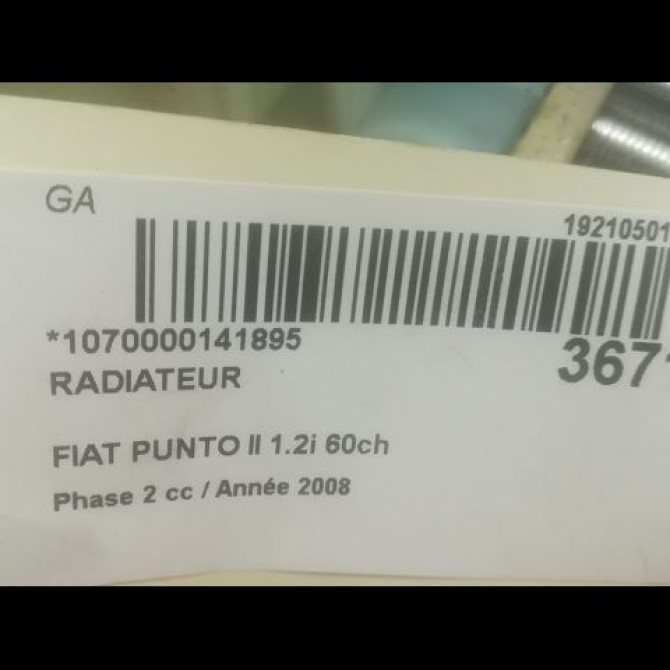 Radiateur occasion FIAT PUNTO II Phase 2 05-2003->10-2009 1.2i 60ch 51724183 3
