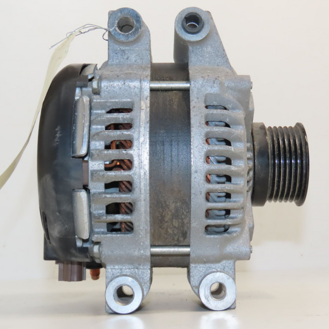 Alternateur occasion MASERATI LEVANTE 9067900 3