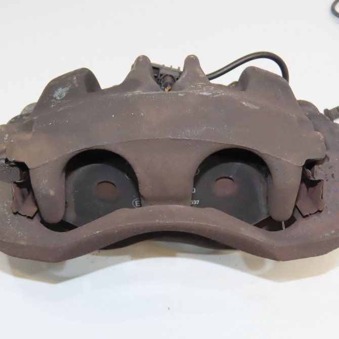 Etrier de frein avant droit occasion MERCEDES SPRINTER II Phase 1 06-2006->... 2.2 CDI 129ch 44205883 2