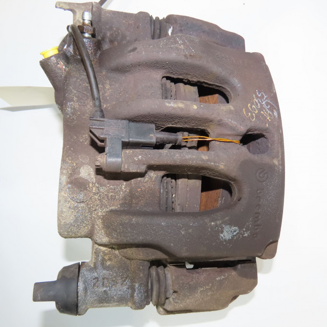 Etrier de frein avant droit occasion MERCEDES SPRINTER II Phase 1 06-2006->... 2.2 CDI 129ch 44205883 4