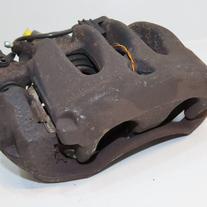 Etrier de frein avant gauche occasion MERCEDES SPRINTER II Phase 1 06-2006->... 2.2 CDI 129ch 44205583 1