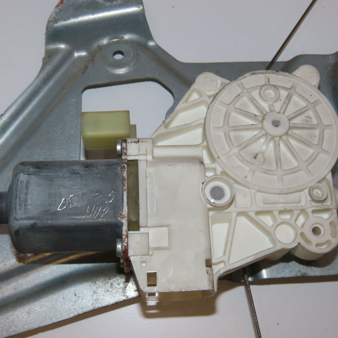 Mecanisme + moteur lève-glace avant droit occasion MERCEDES SPRINTER II Phase 1 06-2006->... 311 CDI 109ch 9067200146 3