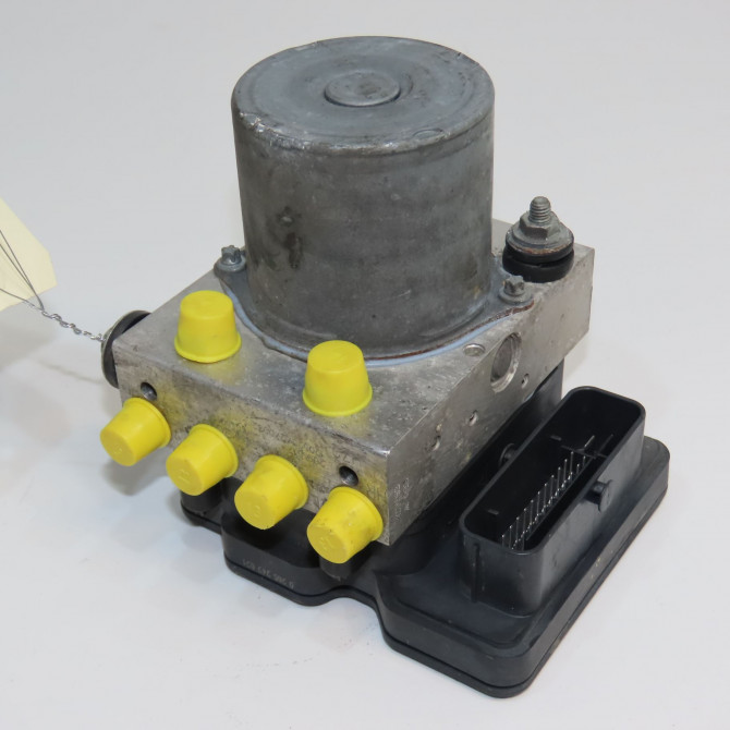 Unité hydraulique ABS occasion MERCEDES SPRINTER II Phase 1 06-2006->... 2.2 CDI 129ch 9069008701 1