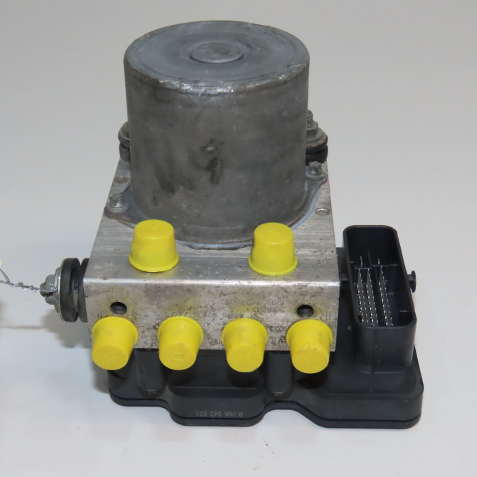 Unité hydraulique ABS occasion MERCEDES SPRINTER II Phase 1 06-2006->... 2.2 CDI 129ch 9069008701 2