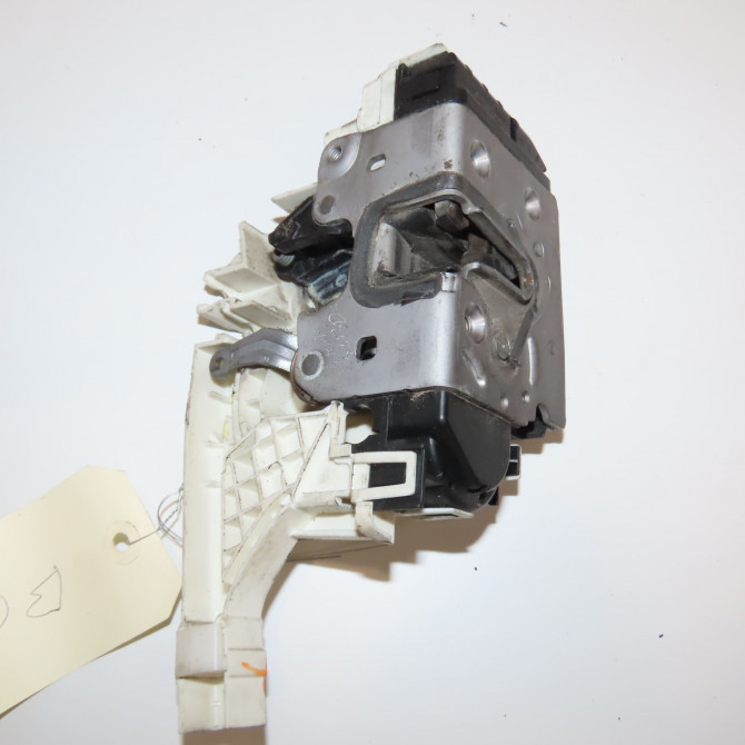 Serrure porte avd occasion MERCEDES SPRINTER II Phase 1 06-2006->... 311 CDI 109ch 9067202035 1