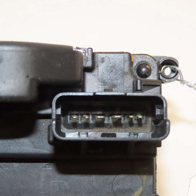 Serrure porte avd occasion  805022622R 6