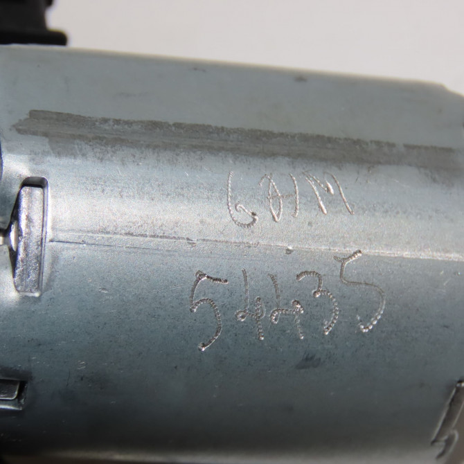 Moteur essuie-glace arrière occasion RENAULT MEGANE IV Phase 1 12-2015->... 1.6 DCI 130ch 4