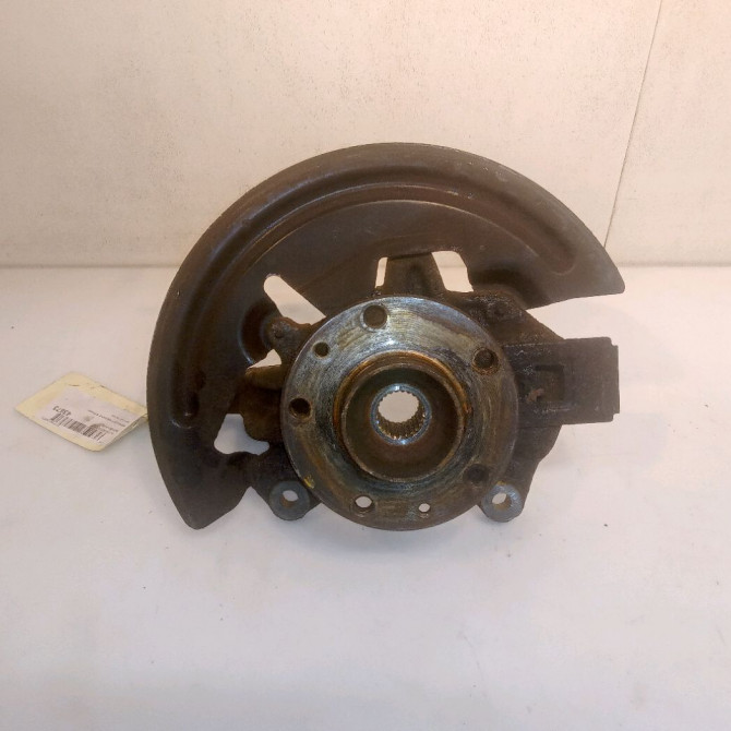 Moyeu avg occasion RENAULT MEGANE III Phase 1 11-2008->01-2012 402021241R 1