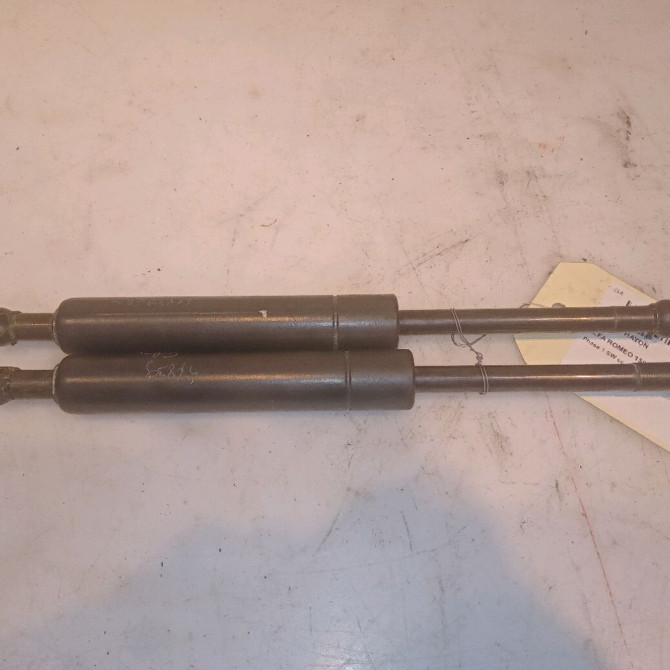 Verin droit hayon occasion ALFA ROMEO 159 Phase 1 04-1995->04-1999 1.9 JTDM 150ch 50508010 1