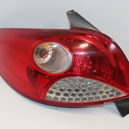 Feu arrière gauche occasion PEUGEOT 206 + Phase 1 03-2009->05-2013 1.4 HDI 70ch 6350GV