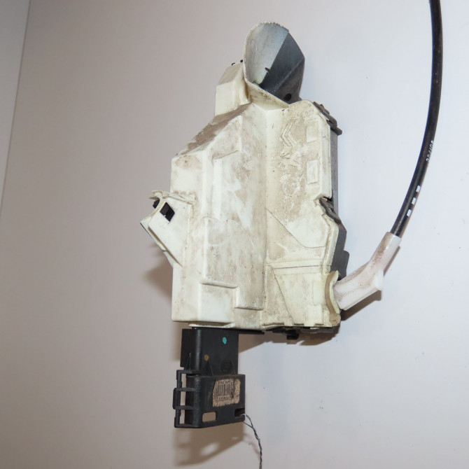 Serrure porte avg occasion PEUGEOT 308 I Phase 1 09-2007->03-2011 1.6 HDI 16v 110ch 9800616680 2