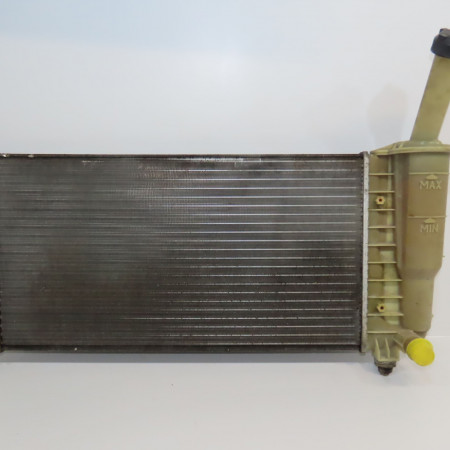 Radiateur occasion FIAT PUNTO II Phase 2 05-2003->10-2009 1.2i 60ch 51724183